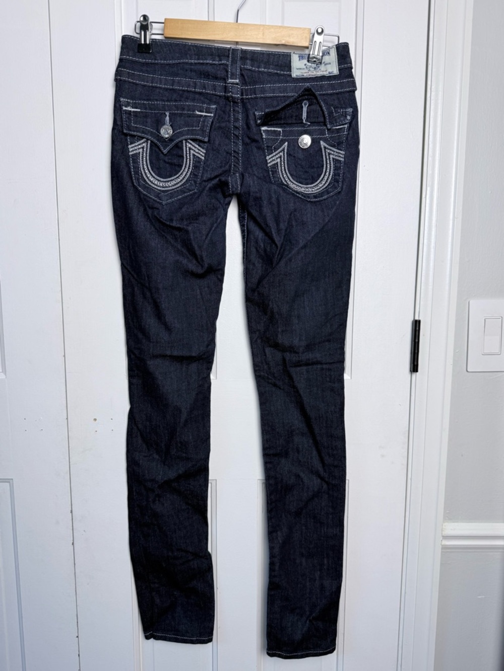 True religion women’s size 25 jeans straight leg Long